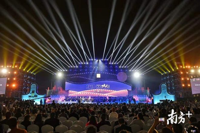 李小龙对中华文化的传播_李小龙的国际影响力_李小龙的国际影响与文化交流