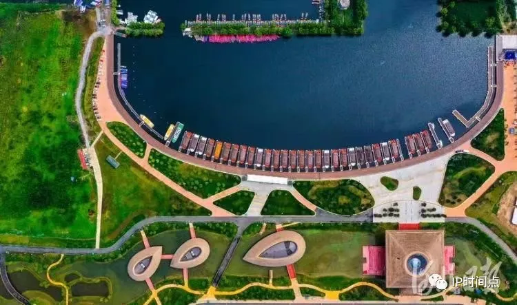 胖东来暖心服务案例_胖东来的顾客沟通渠道与服务提升_胖东来如何做好服务