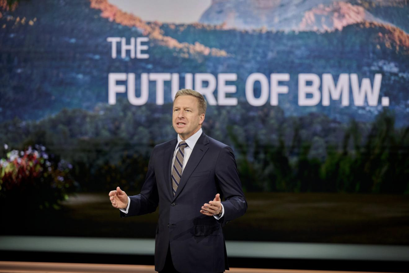 宝马高科技_宝马汽车的安全科技如何改变行业标准？_宝马科技