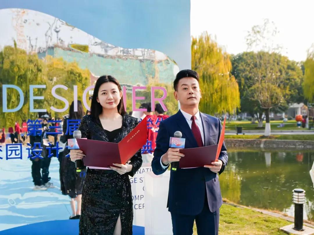 科技创新小组团队名称和标志_科技创新大赛团队介绍_荣耀的设计团队：创意与科技结合的力量