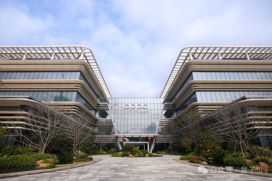 社交类app存在的问题_社交平台对人们的影响_最新手机系统如何影响社交平台的使用？