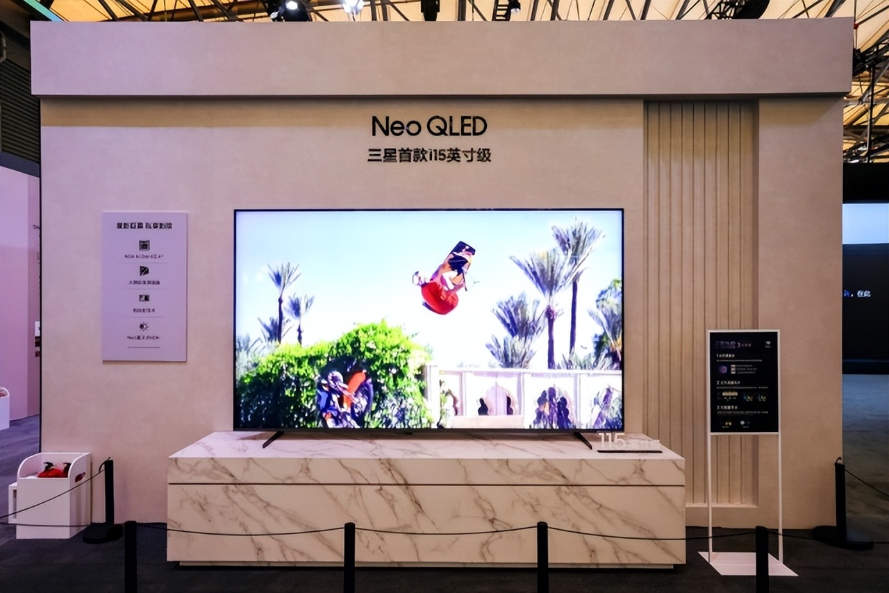 用科技让家居更安全_智能家居科技感_全屋智能家居：让科技融入每个角落