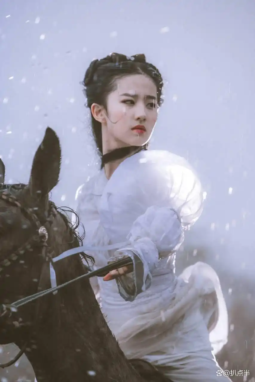 刘亦菲塑造最成功的角色_角色塑造刘亦菲经典片段_刘亦菲与她所塑造的经典角色