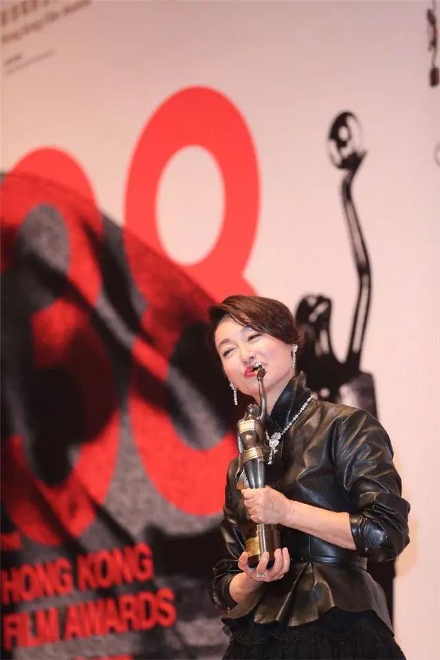 蓝洁瑛获奖_电影演员蓝洁瑛_蓝洁瑛的影视成就与奖项回顾