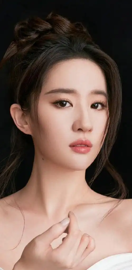 角色塑造刘亦菲经典台词_角色塑造刘亦菲经典片段_刘亦菲与她所塑造的经典角色