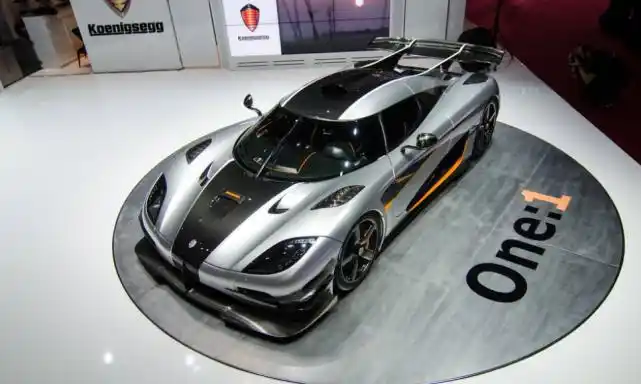 法拉利展示厅_法拉利在汽车博物馆中的展出与价值_法拉利展厅的现车可以买吗