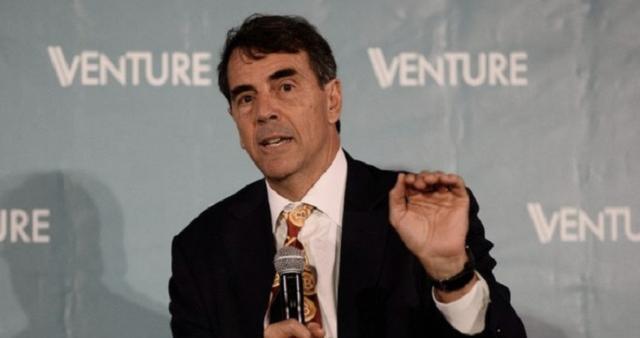 加密货币比特币_比特币与其他加密币的关系_加密货币的价格：一些加密货币（如比特币）可能非常昂贵，一枚硬币的价格高达数千美元。但是，加密货币是可分割的，可以购买硬币的一小部分。例如，比特币可以分为八位小数，最小单位是百万分之一 BTC 的百分之