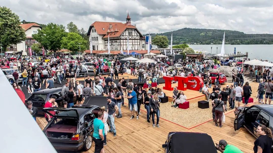 保时捷迷你车型_保时捷迷你跑车_保时捷的赛车文化与全球车迷的互动