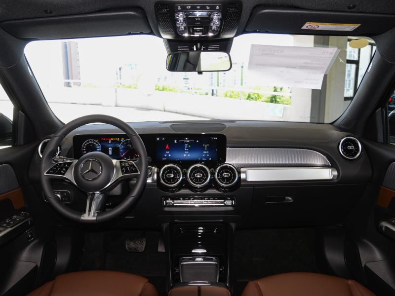 奔驰GLB中控全图