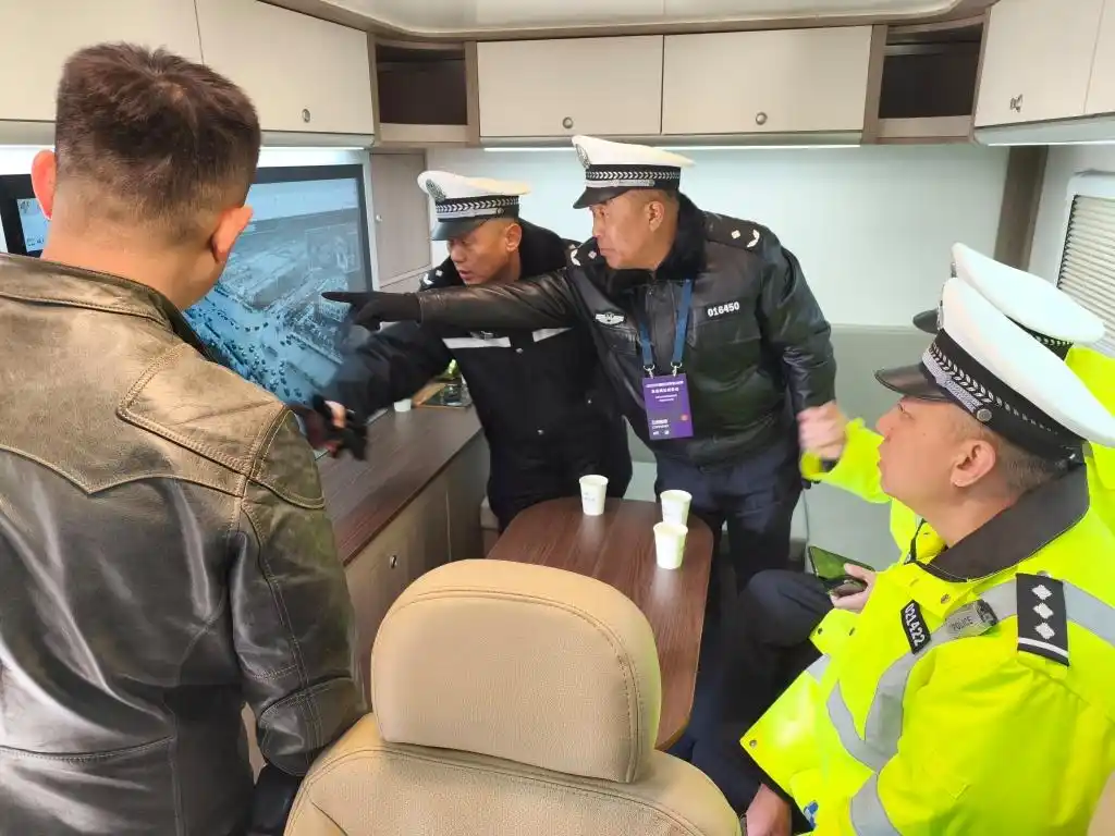 高职体育教材赛事编排_无人机在体育赛事中的表演应用_体育篮球赛事策划书