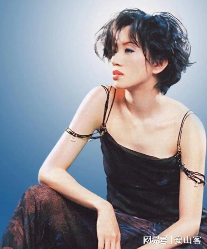 陈小春老婆_陈小春_陈小春歌曲