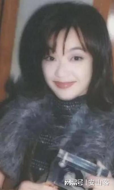 陈小春歌曲_陈小春老婆_陈小春