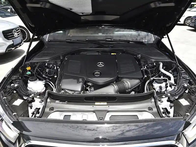 乌鲁木齐奔驰E级新能源汽车最新价格46.73万，降价出售，报价优惠5.5万，仅此一次