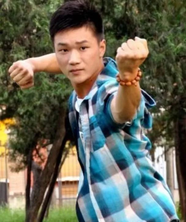 甄子丹的体育运动与生活热情_甄子丹运动员_甄子丹锻炼身体