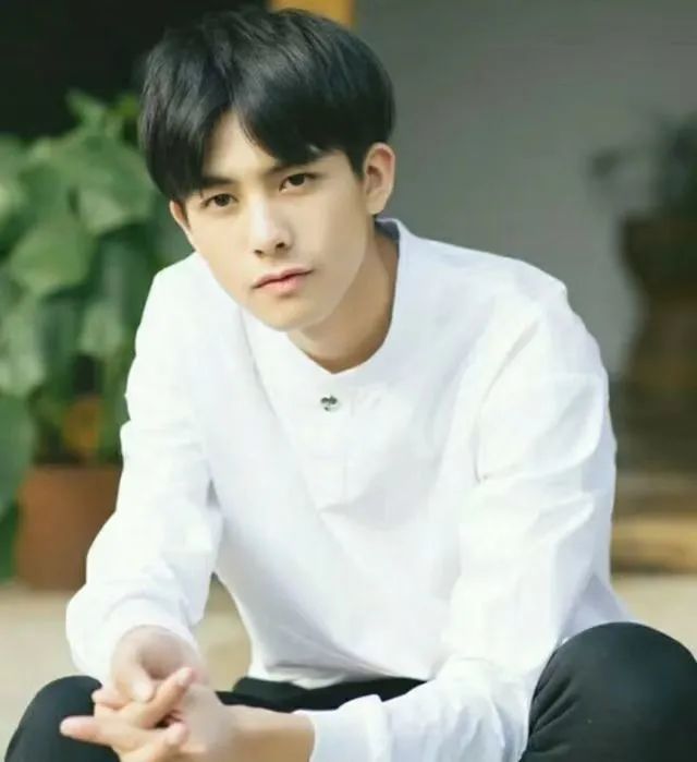 甄子丹锻炼身体_甄子丹的体育运动与生活热情_甄子丹运动员