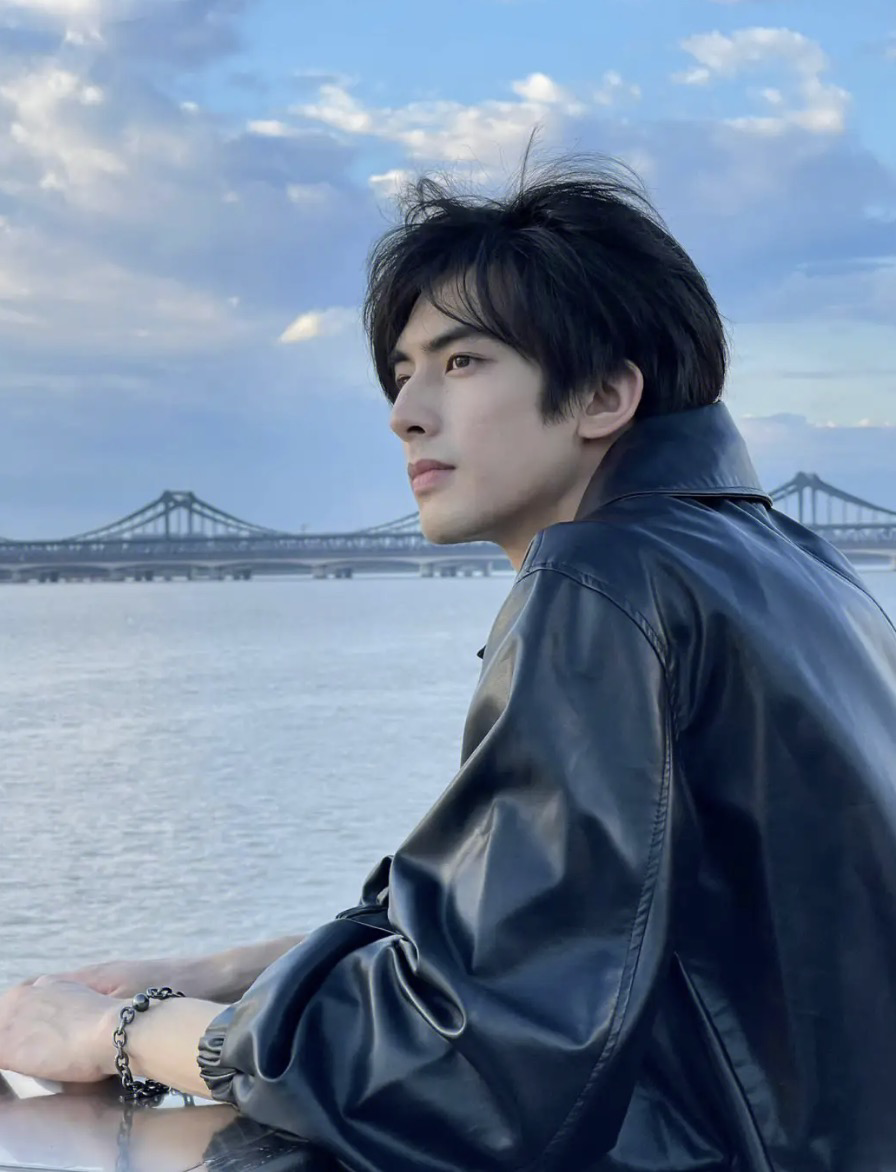 甄子丹运动员_甄子丹锻炼身体_甄子丹的体育运动与生活热情