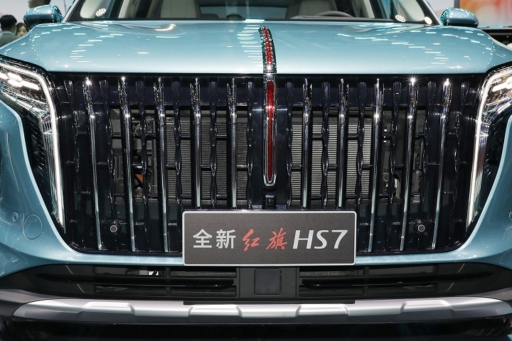 燃油车和新能源车销量_燃油汽车销量排行_新能源汽车销量虽高，但燃油车的优势依然明显