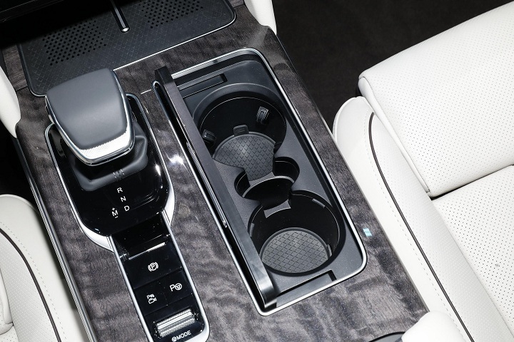 新能源汽车销量虽高，但燃油车的优势依然明显_燃油汽车销量排行_燃油车和新能源车销量