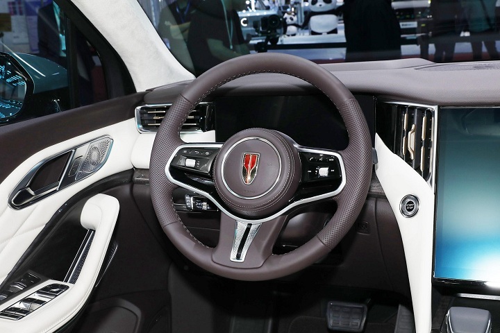 燃油汽车销量排行_新能源汽车销量虽高，但燃油车的优势依然明显_燃油车和新能源车销量