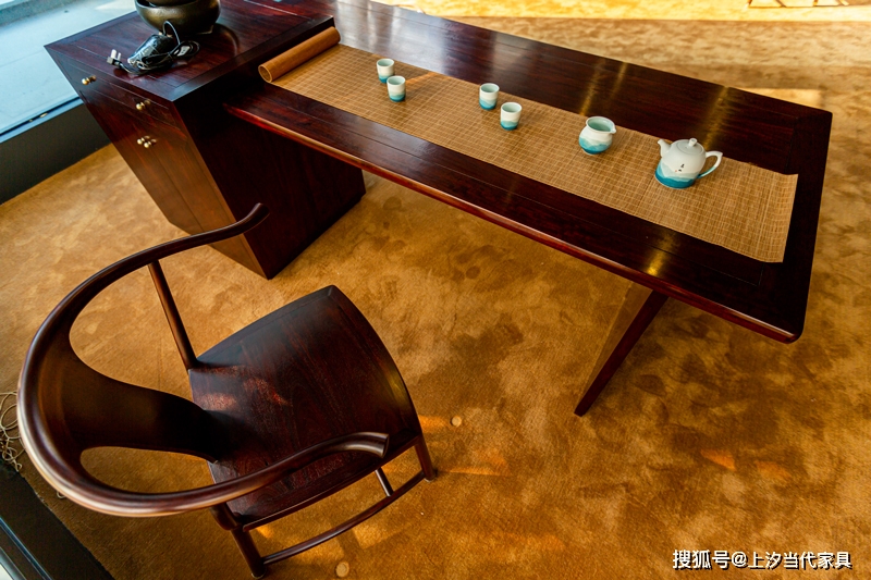 雷军家装_雷军自能家具的家居美学与文化价值_雷军投资的家装公司