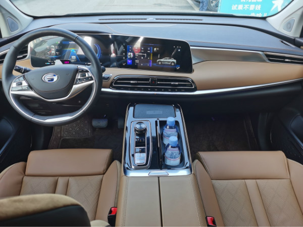 体验广汽埃安AION UT的驾驶乐趣_广汽埃安简介_广汽埃安汽车有限公司