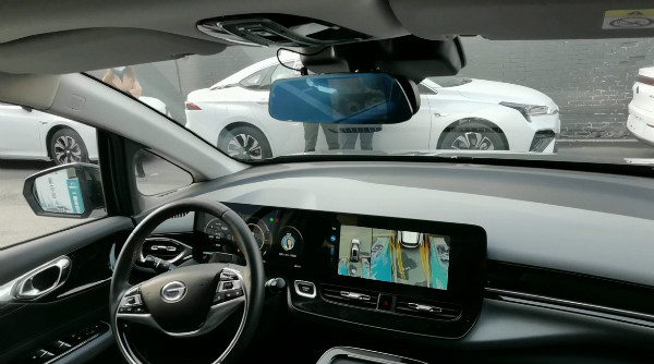 广汽埃安汽车有限公司_体验广汽埃安AION UT的驾驶乐趣_广汽埃安简介