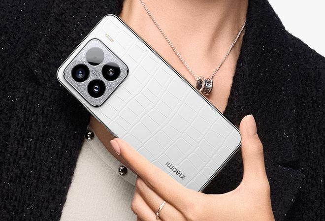 小米14屏幕与机身的完美结合_小米屏幕结实吗_机身小米屏幕完美结合图片