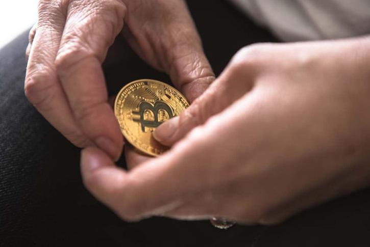 货币政策影响消费_专题一货币价格与消费_数字货币对消费趋势的影响分析