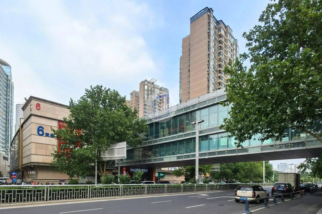 胖东来服务细节标准_胖东来服务创新举措_以顾客为中心，推动胖东来的服务变革