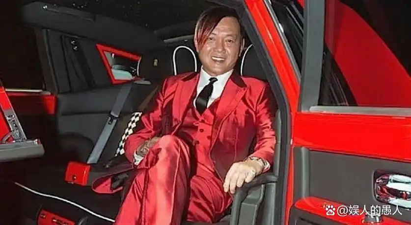 劳斯莱斯与名人婚礼：奢华的选择_婚庆劳斯莱斯是什么车改的_婚礼用劳斯莱斯多少钱