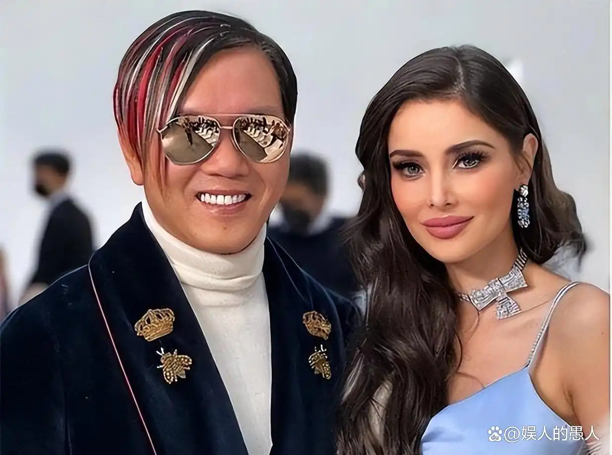 婚庆劳斯莱斯是什么车改的_婚礼用劳斯莱斯多少钱_劳斯莱斯与名人婚礼：奢华的选择