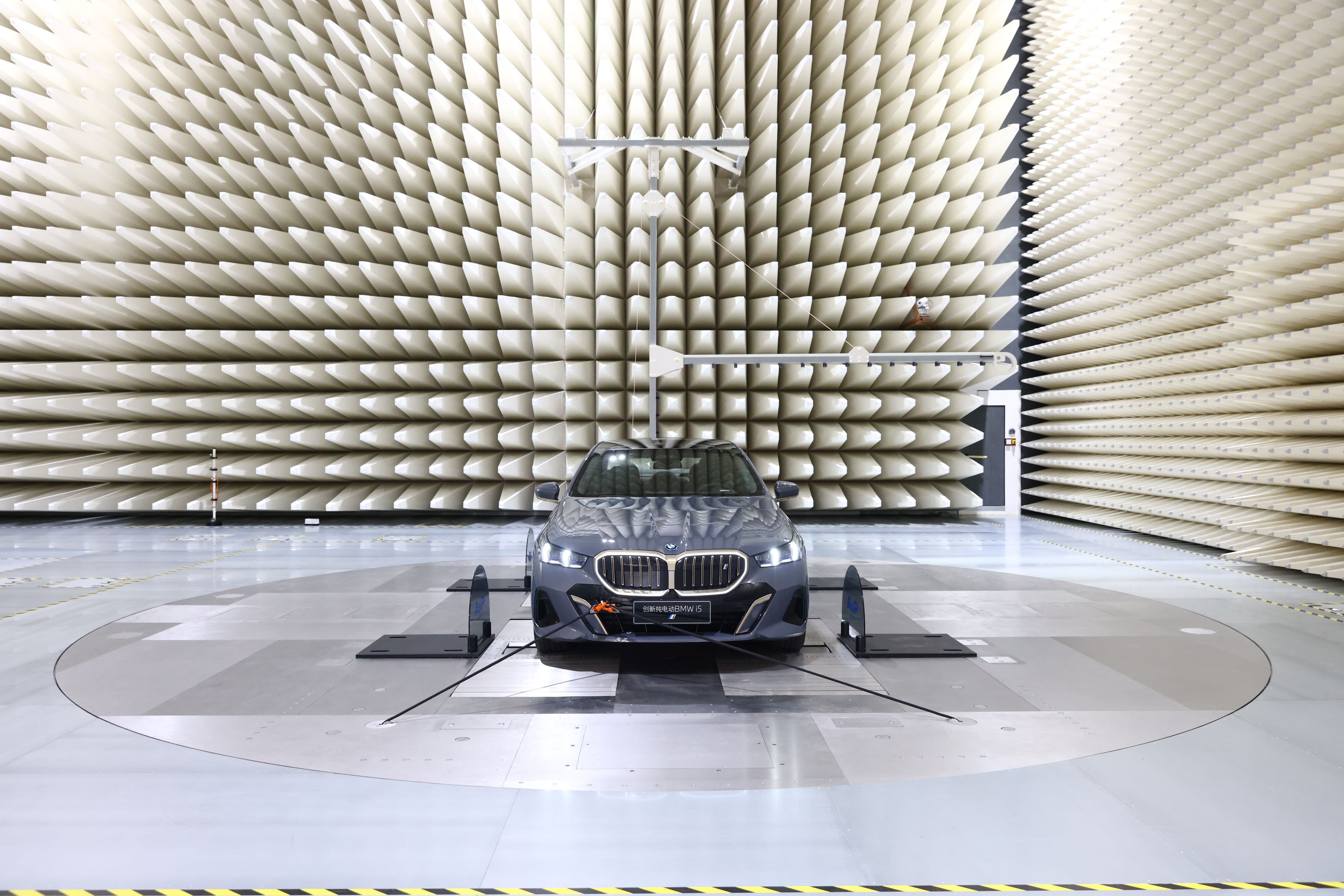 宝马企业战略_宝马汽车的安全文化与未来战略_宝马的战略目标