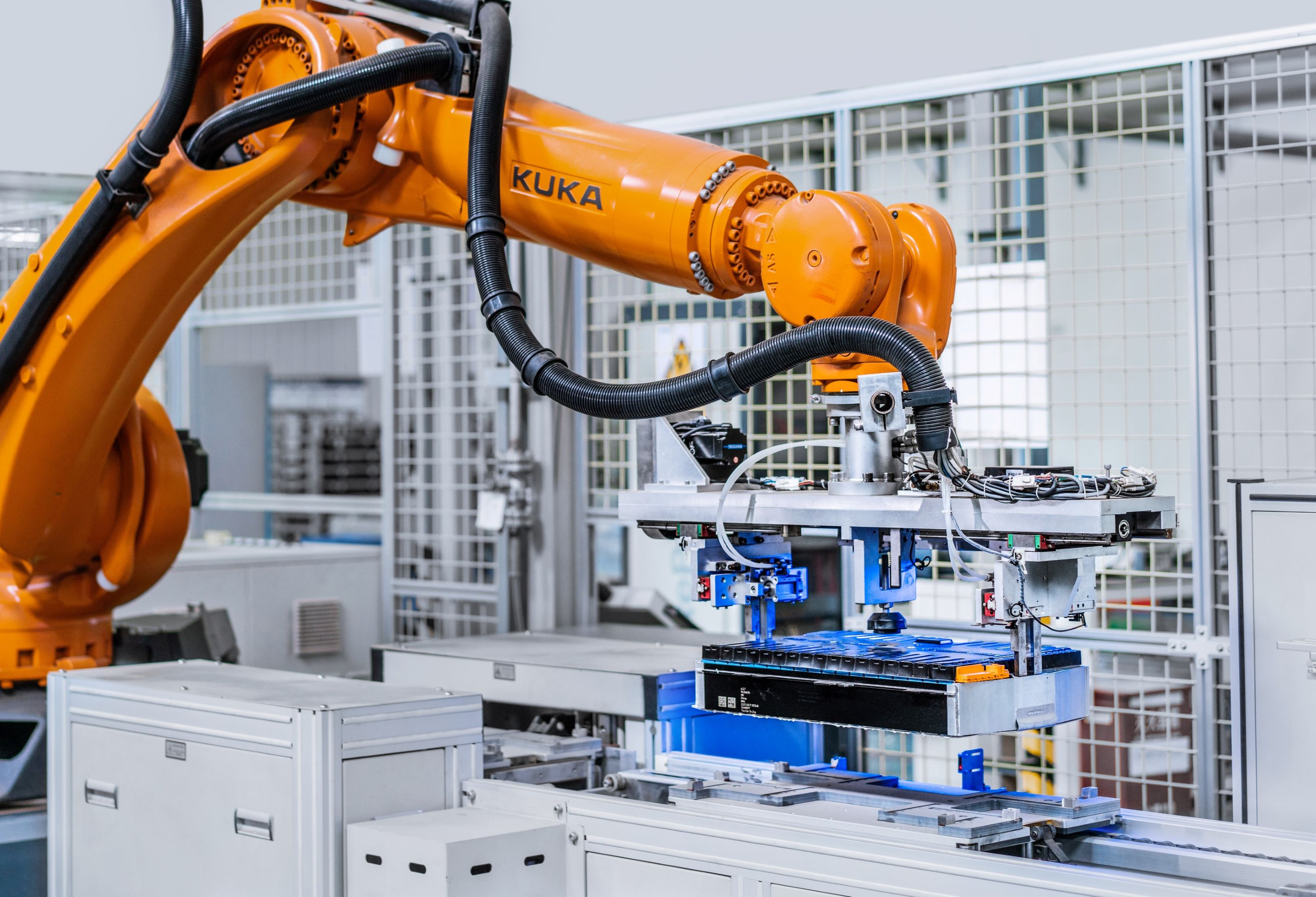 宝马企业战略_宝马的战略目标_宝马汽车的安全文化与未来战略