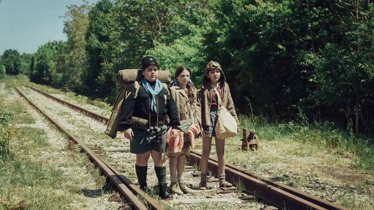 错过电影开场怎么办_2023年的银幕故事：十部不可错过的电影_电影错过场次可以看下一场吗