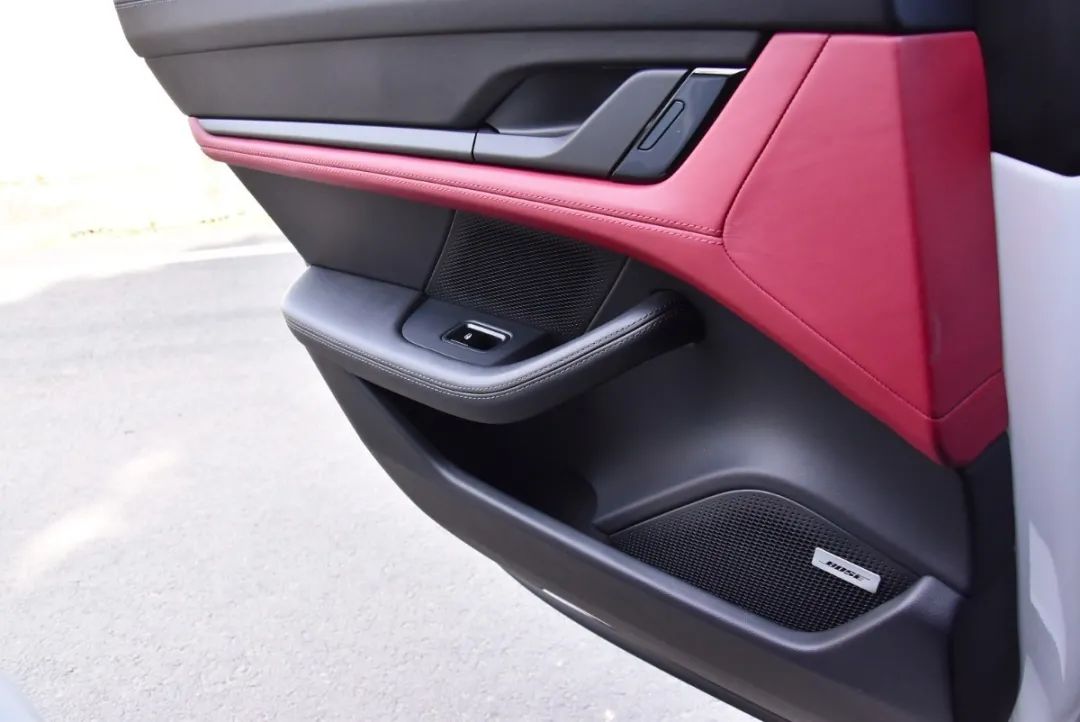 2021款保时捷运动版_保时捷的运动版车型与驾驶魅力_保时捷运动轿车