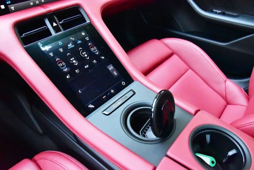 2021款保时捷运动版_保时捷运动轿车_保时捷的运动版车型与驾驶魅力