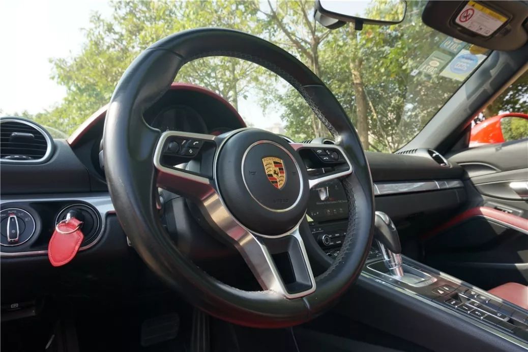 2021款保时捷运动版_保时捷运动跑车_保时捷的运动版车型与驾驶魅力