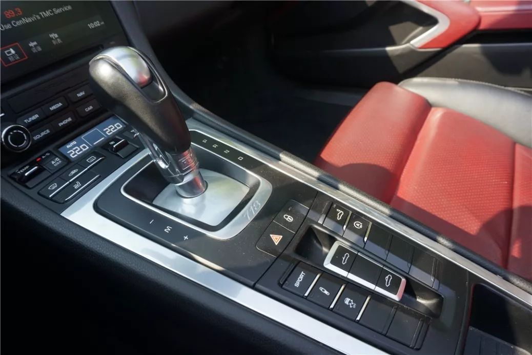 保时捷的运动版车型与驾驶魅力_2021款保时捷运动版_保时捷运动跑车