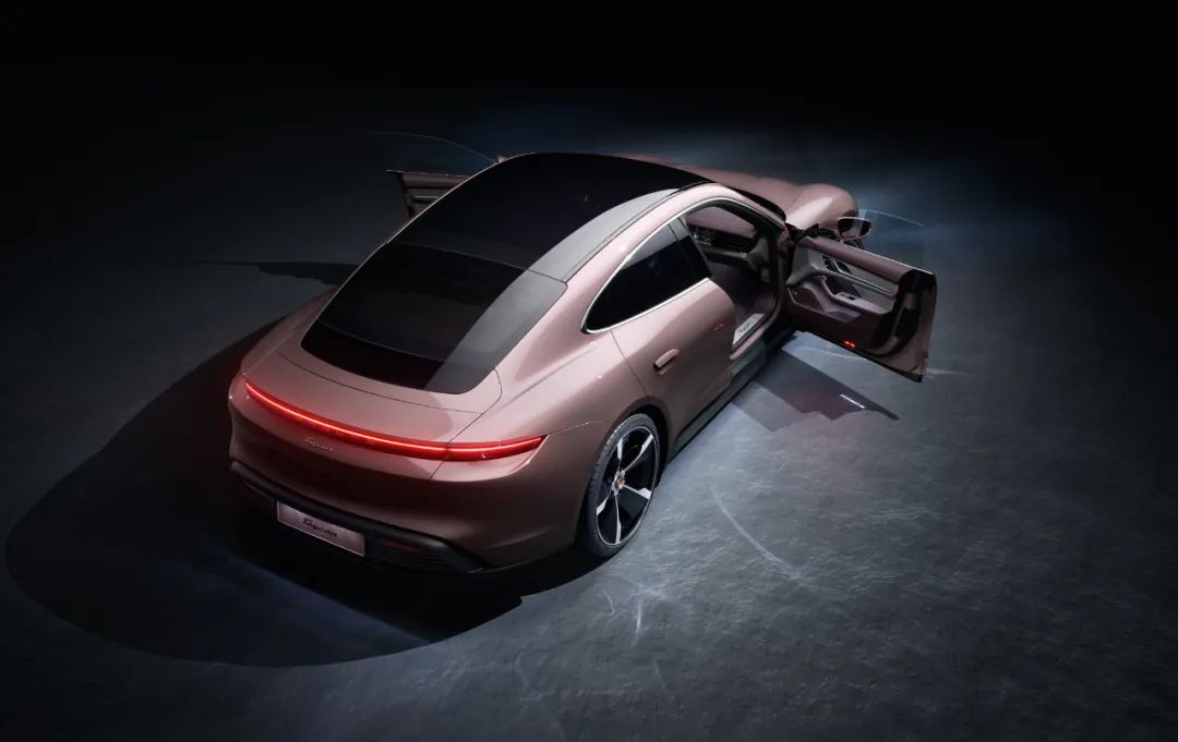 保时捷的运动版车型与驾驶魅力_保时捷运动型suv_2021款保时捷运动版