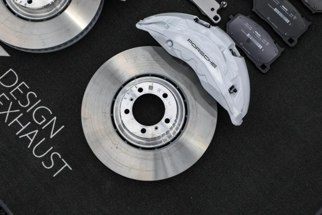 保时捷运动跑车_保时捷运动型suv_保时捷的运动版车型与驾驶魅力