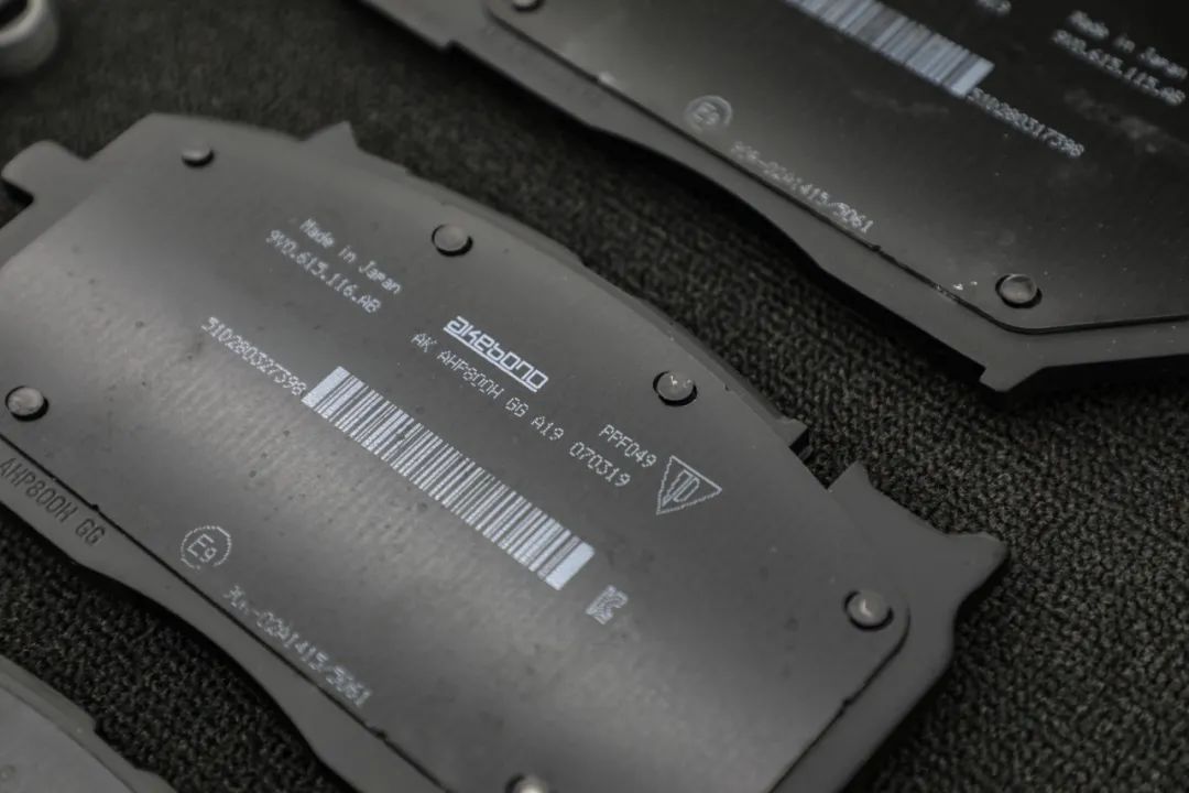 保时捷运动型suv_保时捷的运动版车型与驾驶魅力_保时捷运动跑车