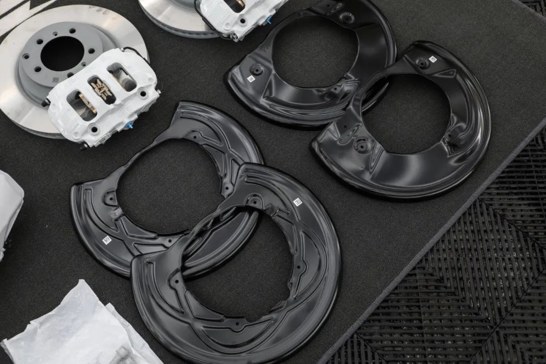 保时捷运动型suv_保时捷的运动版车型与驾驶魅力_保时捷运动跑车