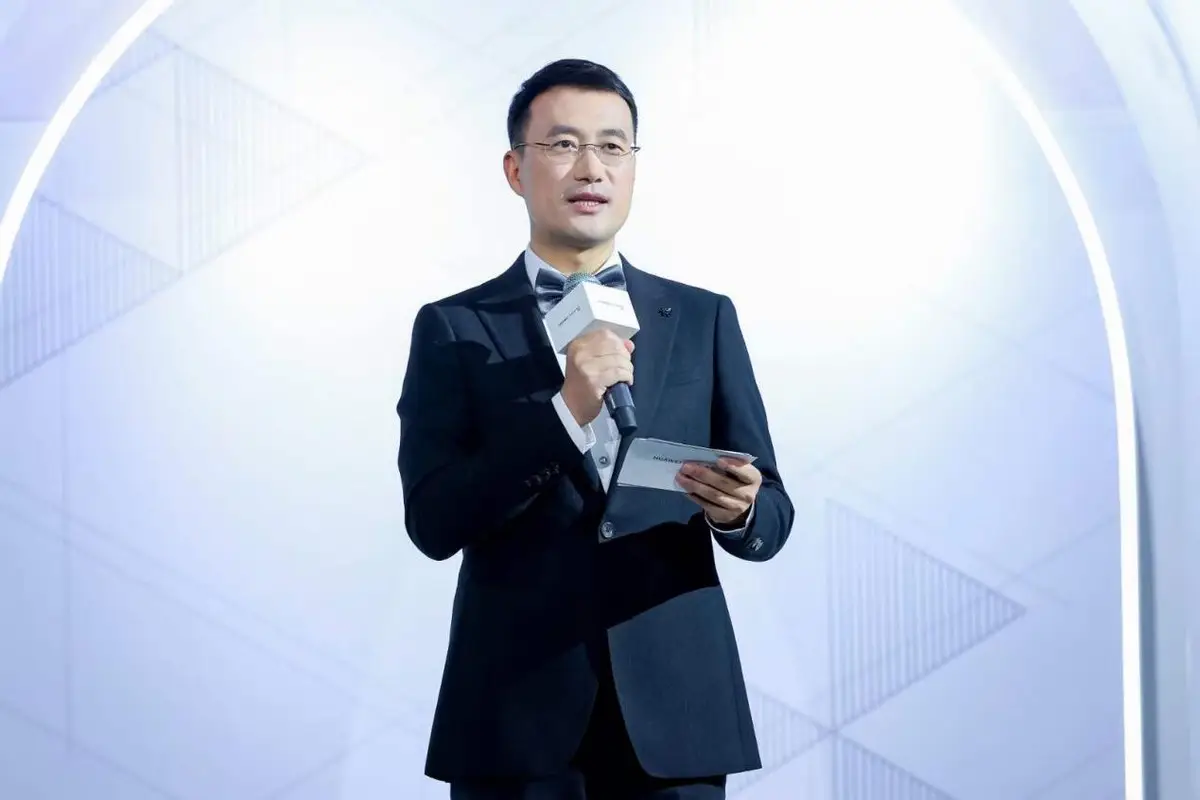 华为Pura系列：智能与美学的完美结合_华为Pura系列：智能与美学的完美结合_华为Pura系列：智能与美学的完美结合