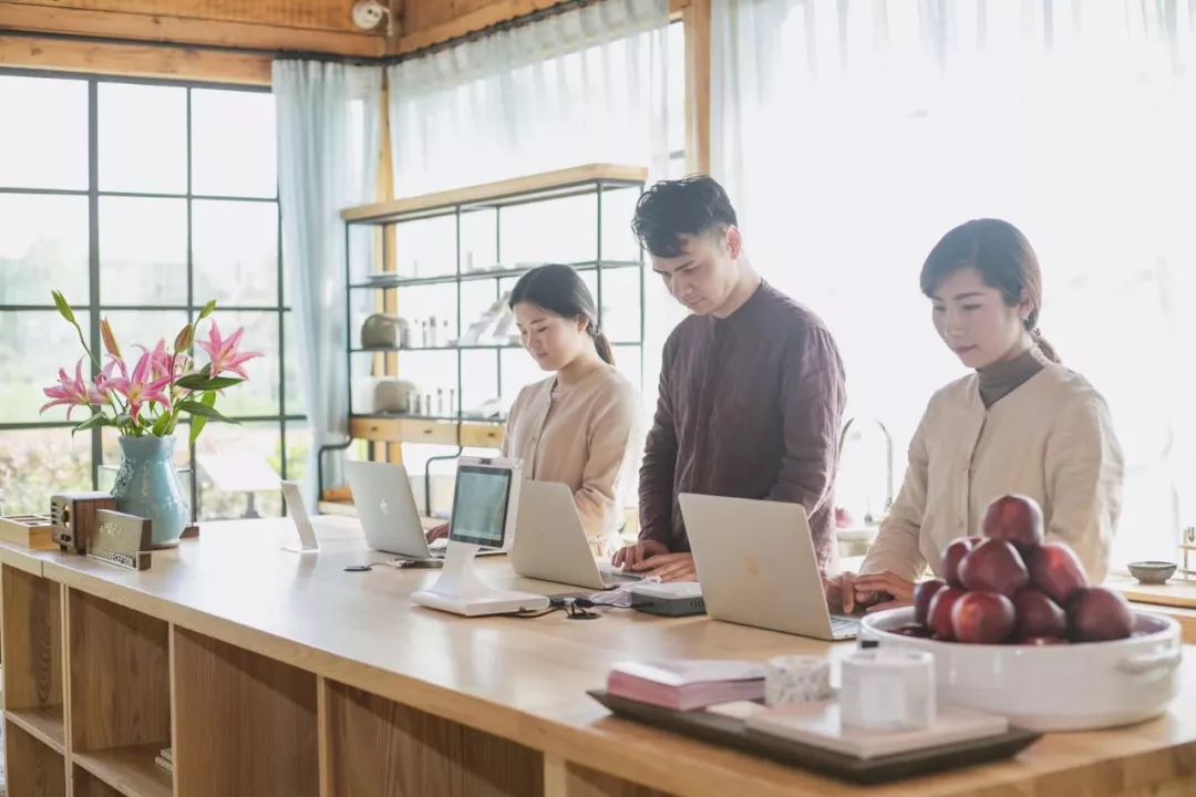 社群力量对数字货币项目成功的影响：如何构建活跃的投资者社区_孙正义投资数字货币有哪些_央行数字货币怎么投资