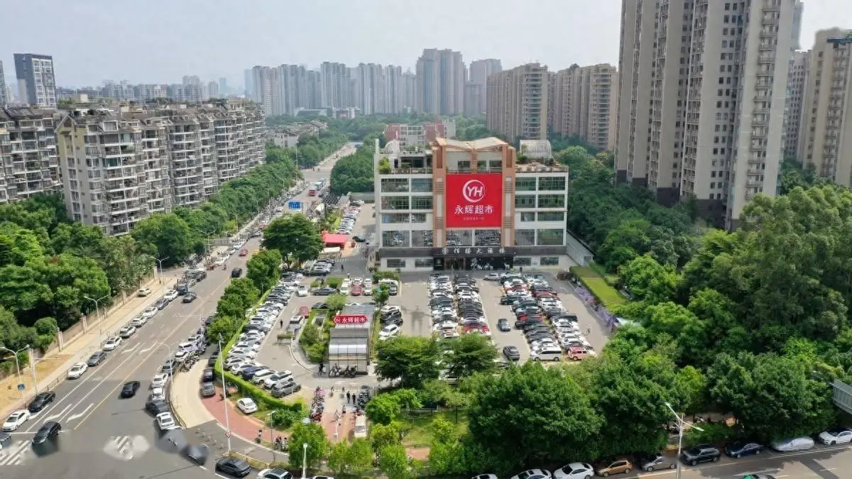 胖东来优质服务案例200字_胖东来不断优化服务，为顾客打造价值_胖东来价格策略