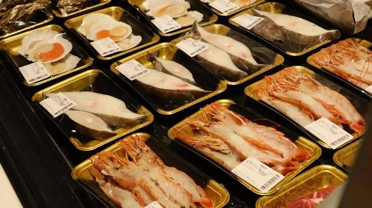 胖东来不断优化服务，为顾客打造价值_胖东来优质服务案例200字_胖东来价格策略