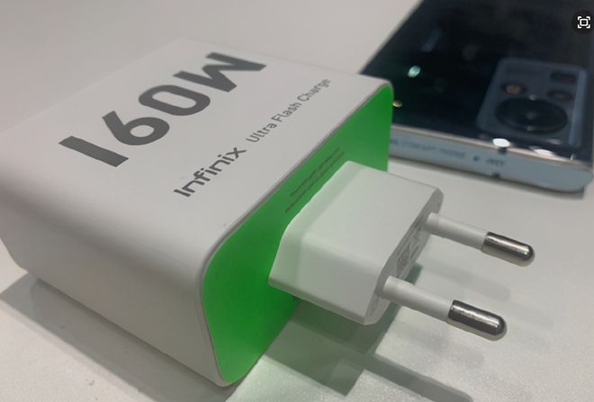 小米手机竞争者_小米手机在千元机市场的竞争力_小米手机竞争状况