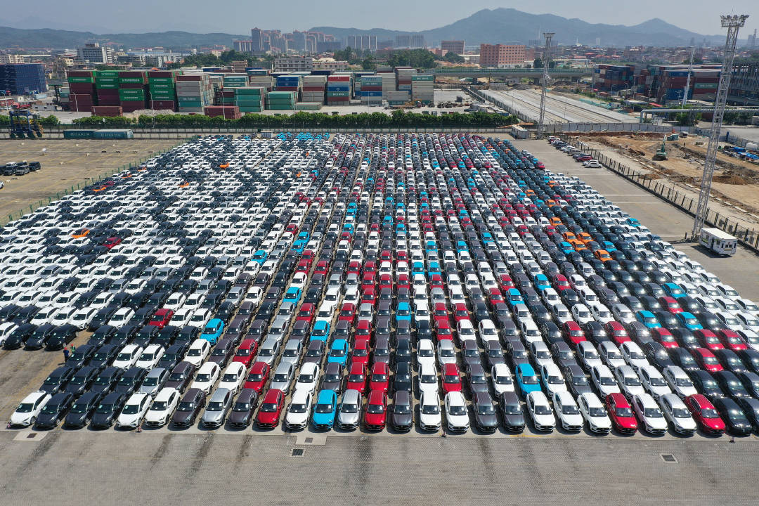 燃油车和新能源车销量_能源车与燃油车的市场份额_新能源汽车销量虽高，但燃油车的优势依然明显