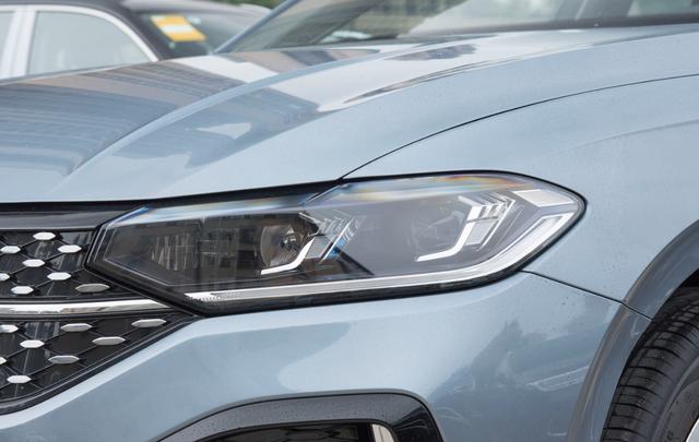 新能源时代下，为何这台油车仍能月销2.4万台？解析其市场韧性-有驾