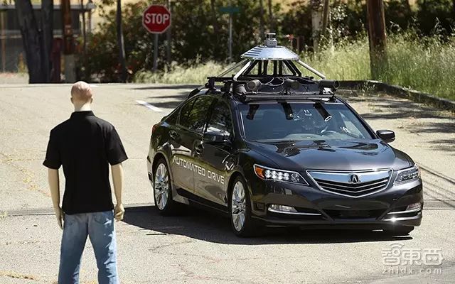 奔驰导航的终点是哪里_如何利用奔驰汽车的导航系统规划最佳路线？_奔驰导航怎么选择线路